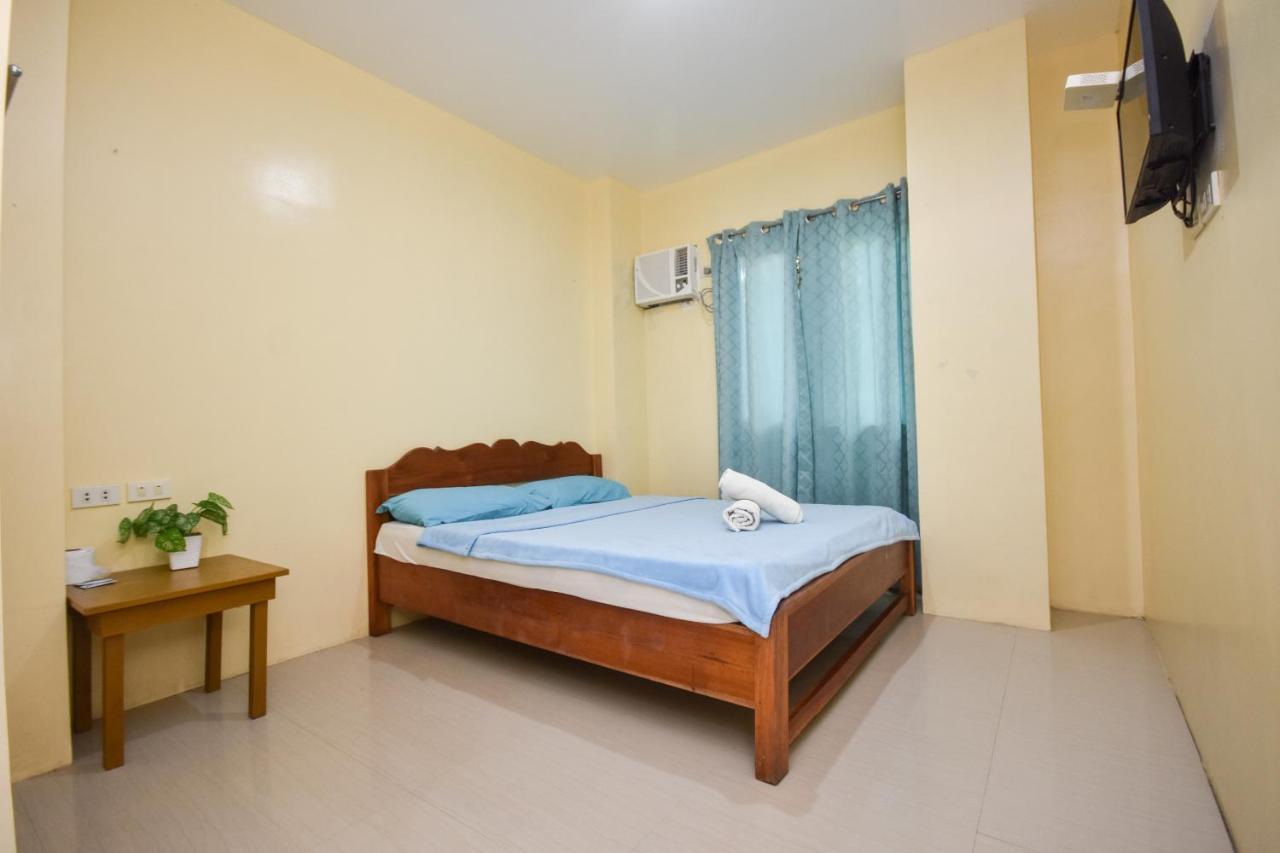 Хостел Boracay Backpackers Balabag  Екстер'єр фото
