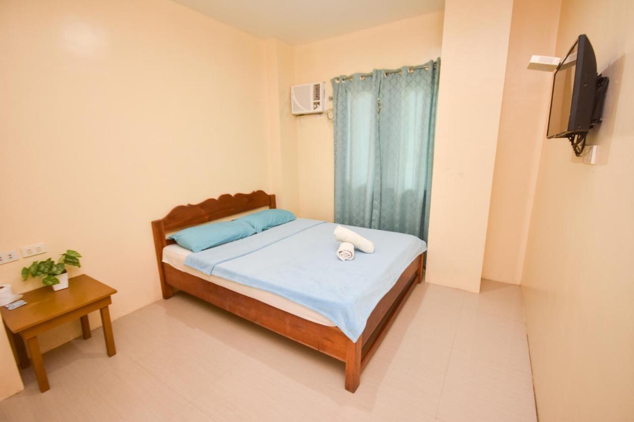 Хостел Boracay Backpackers Balabag  Екстер'єр фото
