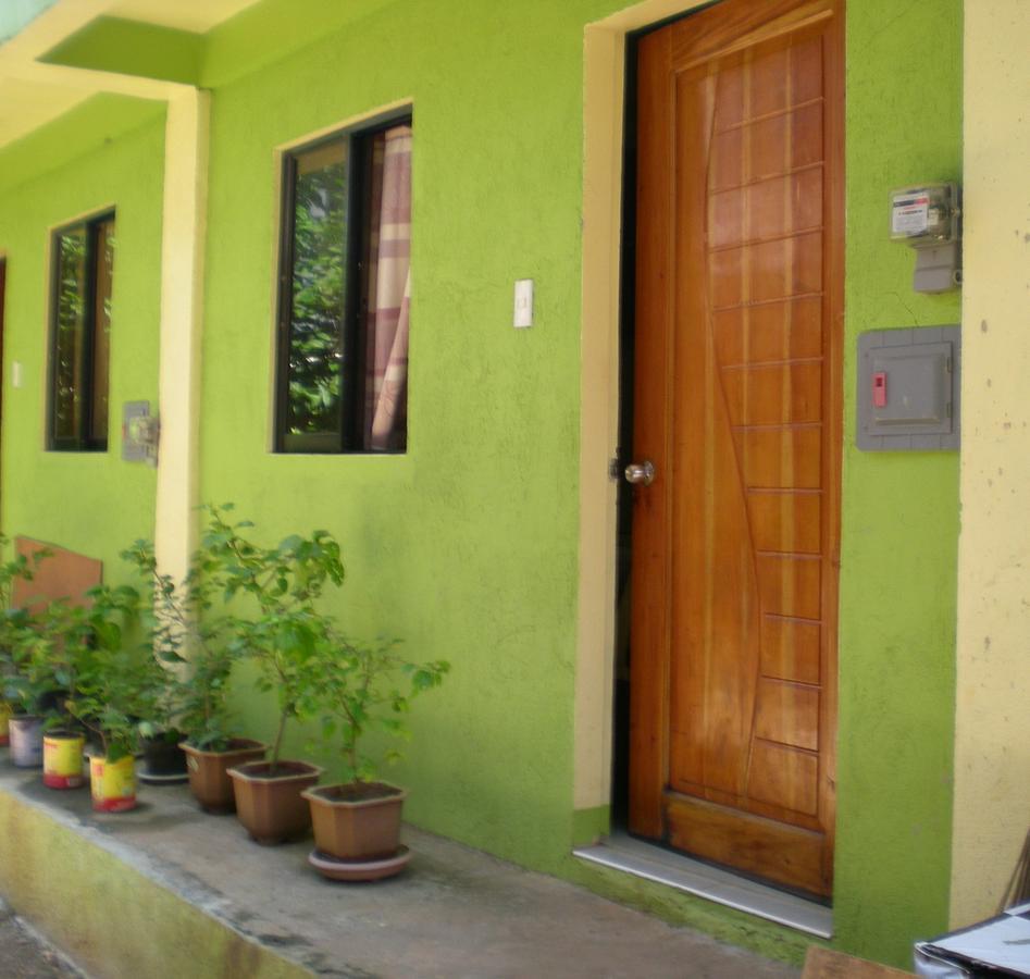 Хостел Boracay Backpackers Balabag  Екстер'єр фото
