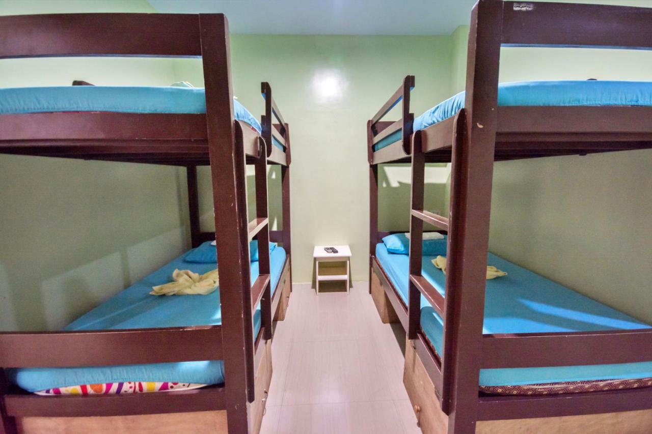 Хостел Boracay Backpackers Balabag  Екстер'єр фото