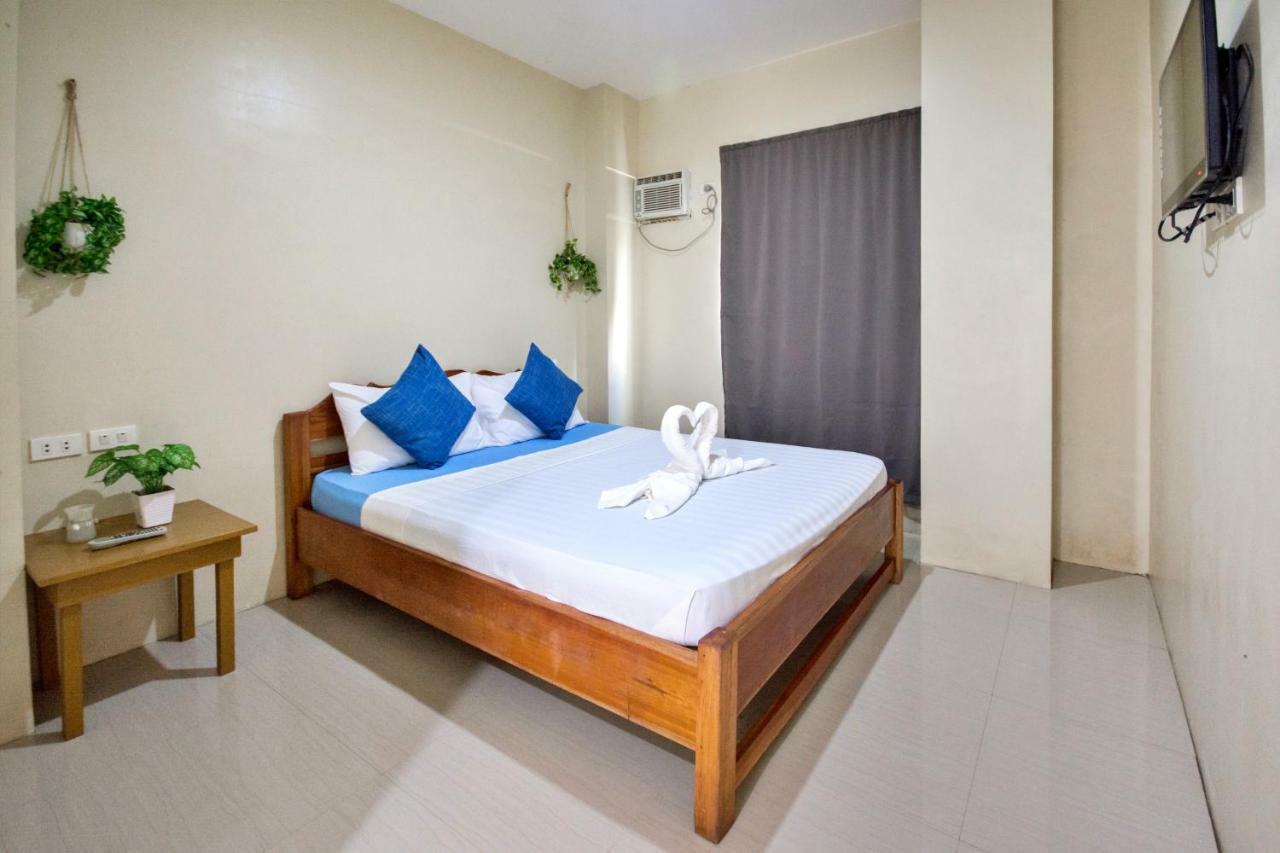 Хостел Boracay Backpackers Balabag  Екстер'єр фото